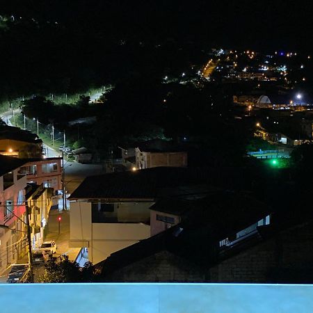 Hotel Wampushkar Zamora Bagian luar foto