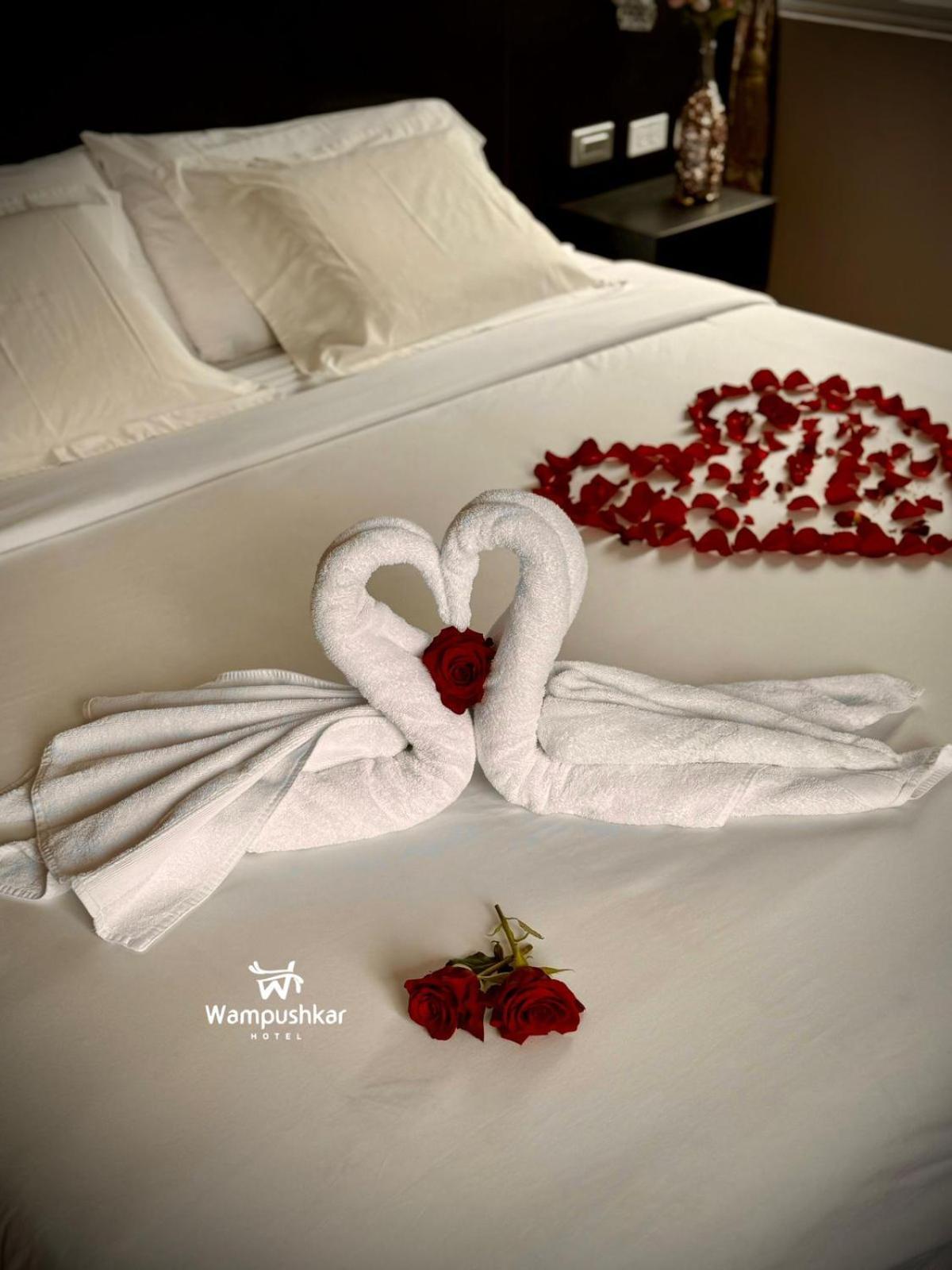 Hotel Wampushkar Zamora Bagian luar foto
