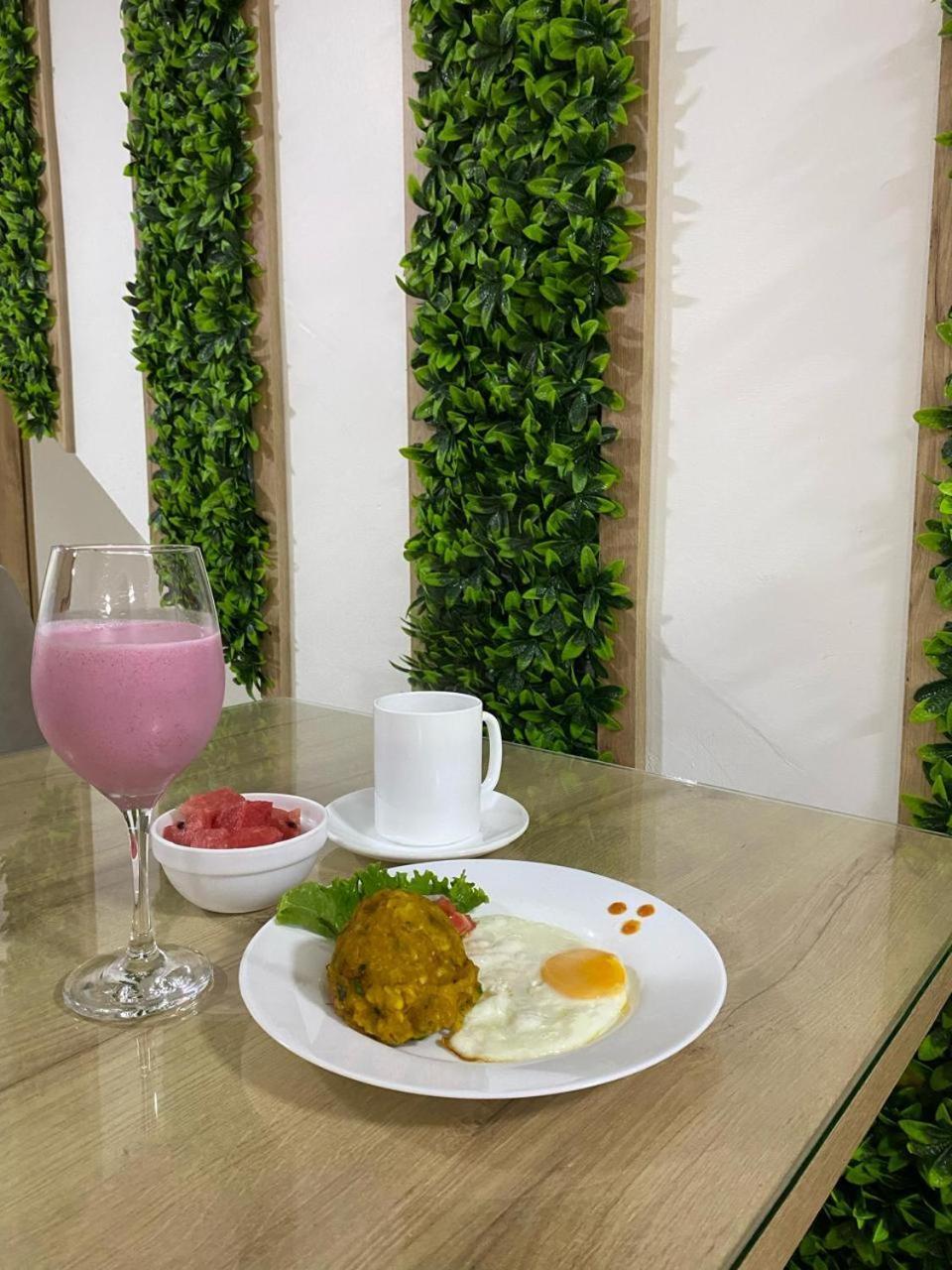 Hotel Wampushkar Zamora Bagian luar foto